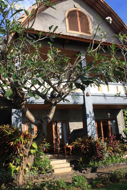 Отель Cleopatra Beach Bungalows Ловина Экстерьер фото